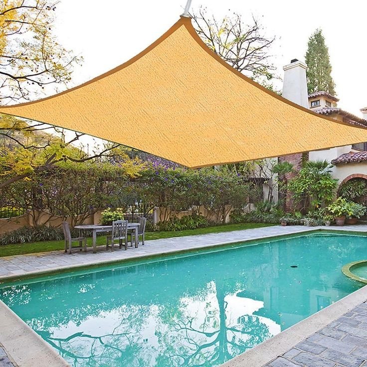 مظلات شراعية (Shade Sails) مودرن باللون البيجي.